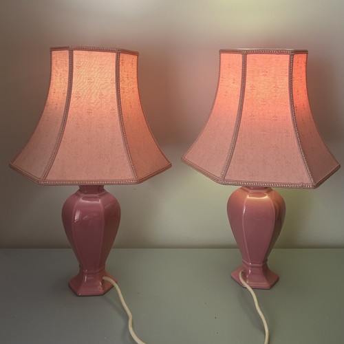 Vintage pink table - vintage, table/bedside