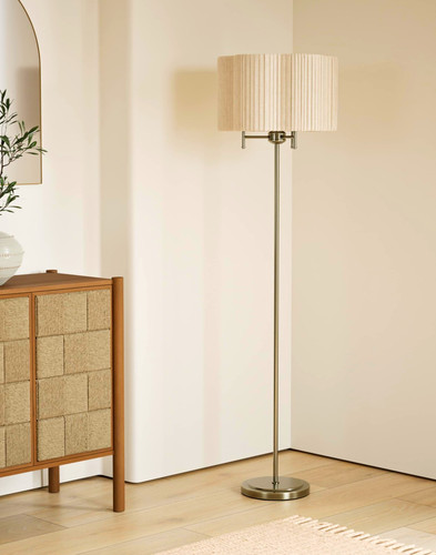Scallop pleated shade - scallop,
